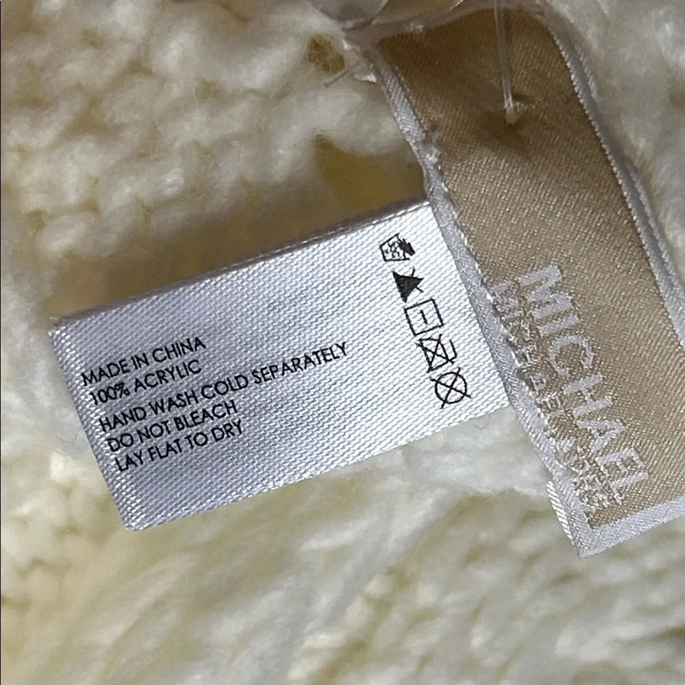 NWT Michael Kors Cable Knit Scarf in Ivory